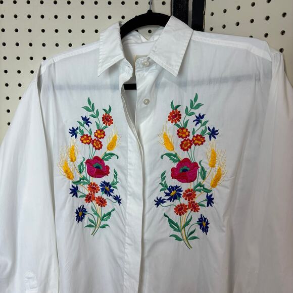 VTG Saks Fifth Avenue Longline Embroidered Button Up Gardencore Blouse 6 - Picture 4 of 7